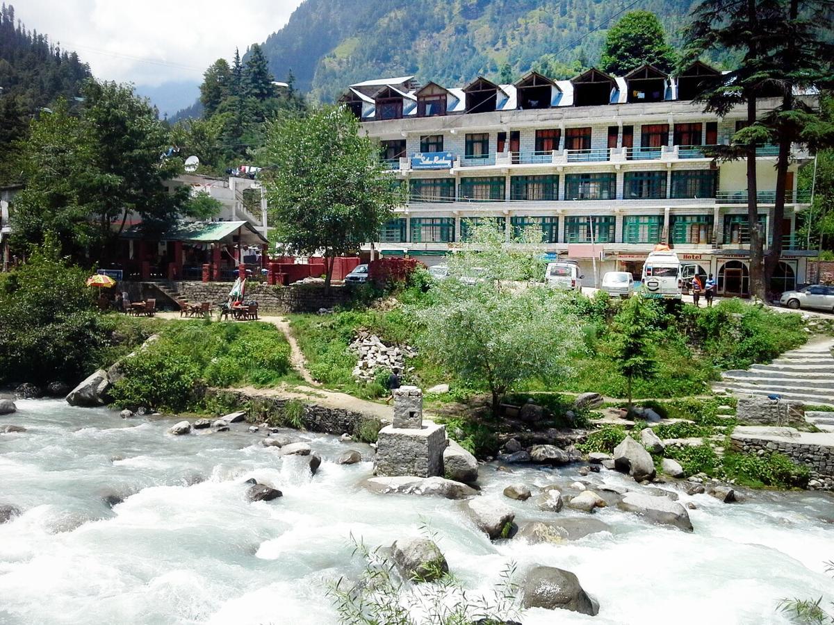 โฮเต็ล สัตการ์ เรสซิเดนซี Hotel มะนาลี ภายนอก รูปภาพ